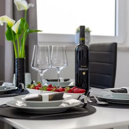 Studio Apartment & Room Ten - Free Parking Ragusa Esterno foto