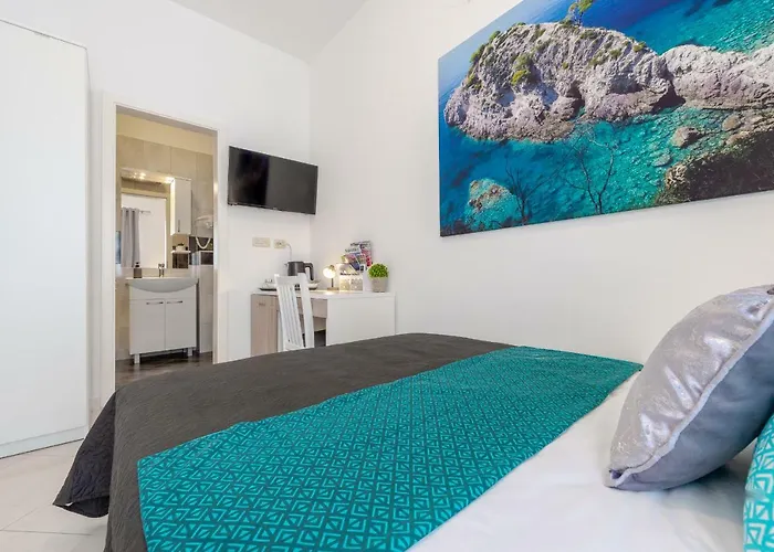 Studio Apartment & Room Ten - Free Parking